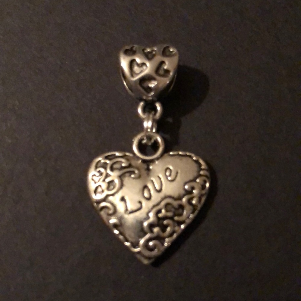 BRAND NEW!! Dangling Love Charm